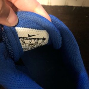 Nike alpha size 10 men football shoes